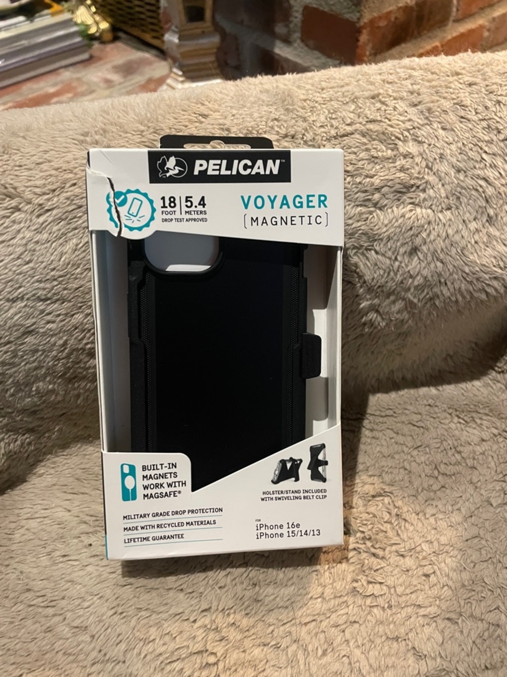 Pelican voyager phone case